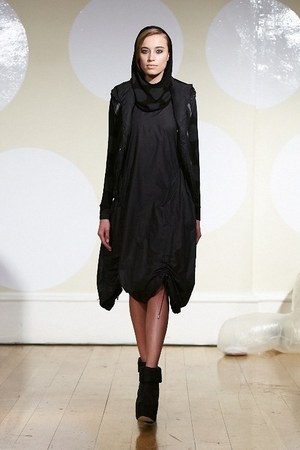 レイバーン(RÆBURN) 2012-13年秋冬 ウィメンズコレクション シルエット - 写真5