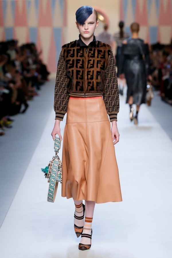 フェンディ(FENDI) 2018年春夏ウィメンズコレクション  - 写真35