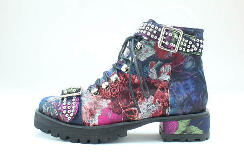 ジェフリーキャンベルから新作シューズ - マルチカラーの花柄レースアップブーツ登場