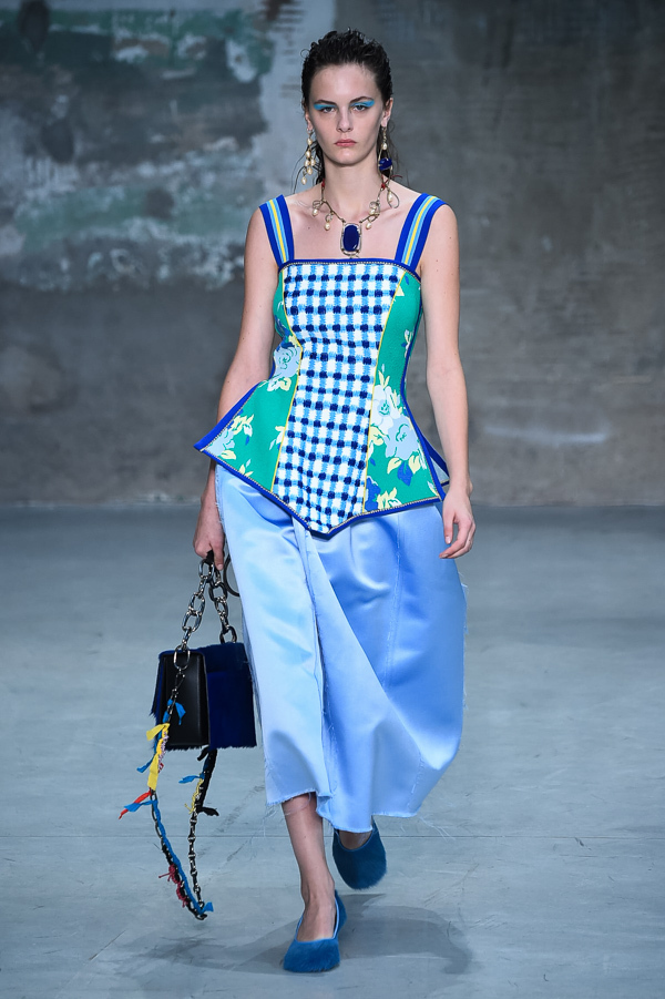 マルニ(MARNI) 2018年春夏ウィメンズコレクション シルエット - 写真3