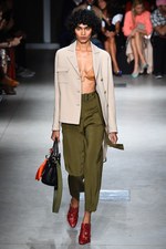 トラサルディ 2018年春夏コレクション - 意図してカジュアルダウンさせる上質な遊び｜写真7