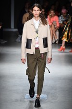 トラサルディ 2018年春夏コレクション - 意図してカジュアルダウンさせる上質な遊び｜写真9