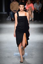 トラサルディ 2018年春夏コレクション - 意図してカジュアルダウンさせる上質な遊び｜写真12