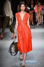 トラサルディ 2018年春夏コレクション - 意図してカジュアルダウンさせる上質な遊び｜写真19