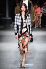 トラサルディ 2018年春夏コレクション - 意図してカジュアルダウンさせる上質な遊び｜写真21