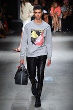 トラサルディ 2018年春夏コレクション - 意図してカジュアルダウンさせる上質な遊び｜写真26