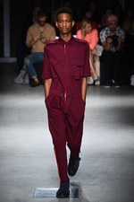 トラサルディ 2018年春夏コレクション - 意図してカジュアルダウンさせる上質な遊び｜写真31