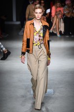 トラサルディ 2018年春夏コレクション - 意図してカジュアルダウンさせる上質な遊び｜写真40