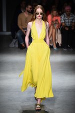 トラサルディ 2018年春夏コレクション - 意図してカジュアルダウンさせる上質な遊び｜写真48