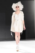 ビービー・ロサンゼルスがラフォーレ原宿で2012年春夏コレクションのファッションショーを開催｜写真6