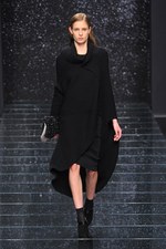 アンテプリマ(ANTEPRIMA) 2012-13年秋冬コレクション - 香しい魅力に溢れた永遠のスタイル｜写真2