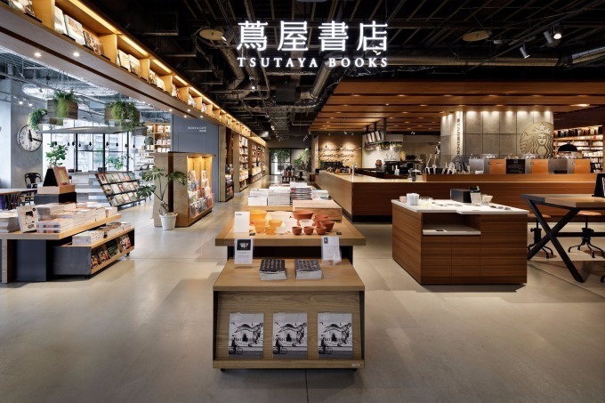 福岡の新商業施設「六本松421」蔦屋書店が九州初上陸 - スタバやスムージー専門店も｜写真1