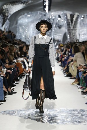 ディオール 2018年春夏コレクション - ニキ・ド・サンファルの作品に想いを重ねて｜写真3