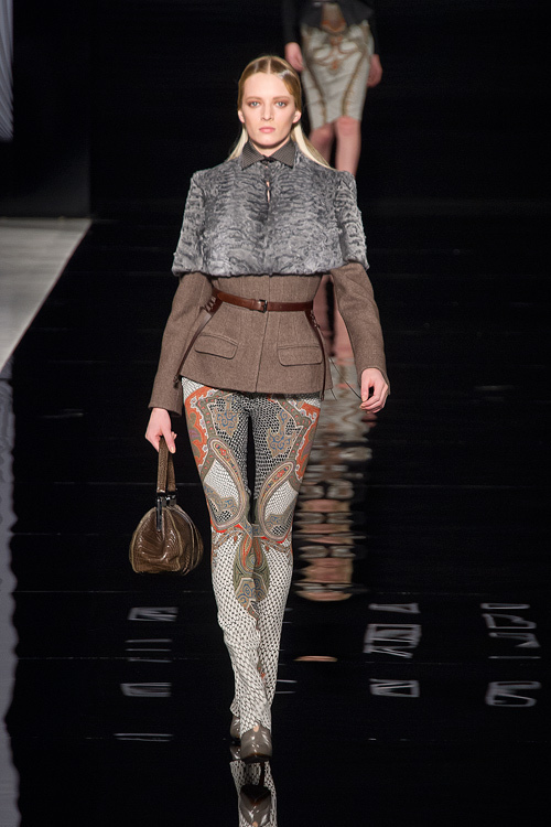 エトロ(ETRO) 2012-13年秋冬 ウィメンズコレクション シルエット - 写真1