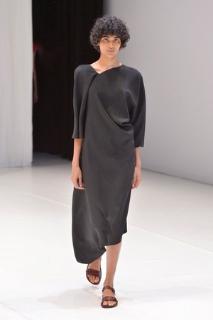 チャラヤン(CHALAYAN) 2018年春夏ウィメンズコレクション  - 写真23