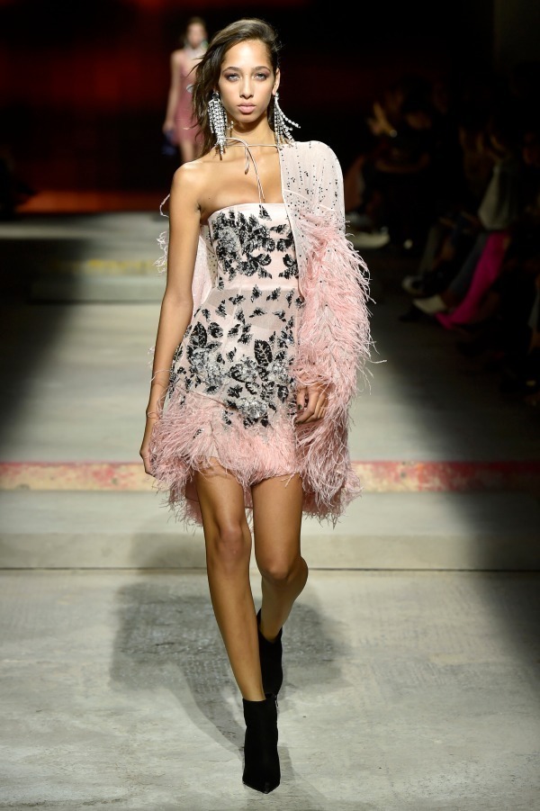 トップショップ(TOPSHOP) 2018年春夏ウィメンズコレクション  - 写真36