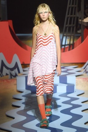 ハウス オブ ホランド(House of Holland) 2018年春夏ウィメンズ&メンズコレクション  - 写真3