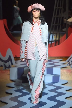 ハウス オブ ホランド(House of Holland) 2018年春夏ウィメンズ&メンズコレクション  - 写真4