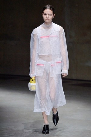 クリストファー ケイン(Christopher Kane) 2018年春夏ウィメンズコレクション  - 写真17