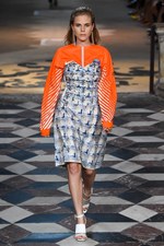 コシェ 2018年春夏コレクション - 教会に響き渡る”多様性”を楽しむ音色｜写真7