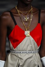 コシェ 2018年春夏コレクション - 教会に響き渡る”多様性”を楽しむ音色｜写真20