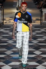 コシェ 2018年春夏コレクション - 教会に響き渡る”多様性”を楽しむ音色｜写真48