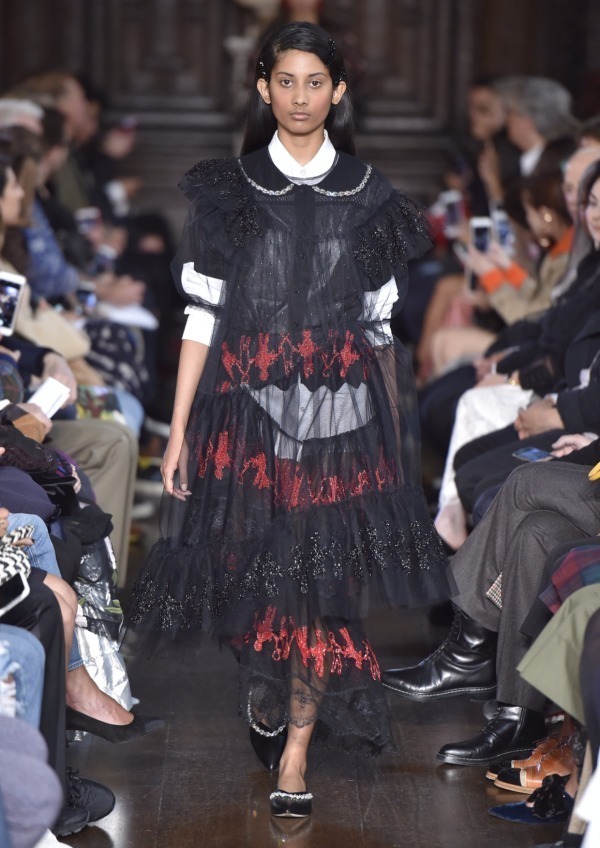 シモーネ ロシャ(SIMONE ROCHA) 2018年春夏ウィメンズコレクション  - 写真20