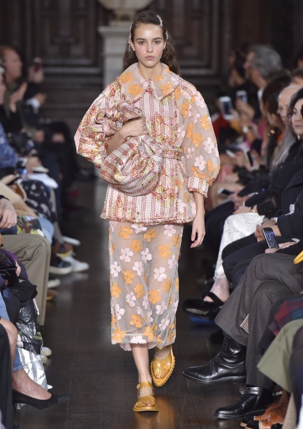 シモーネ ロシャ(SIMONE ROCHA) 2018年春夏ウィメンズコレクション  - 写真27