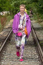 エトロ 2022年春夏メンズコレクション - 夢と現実が交錯する地へ、喜びに満ちた旅｜写真6