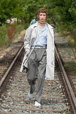 エトロ 2022年春夏メンズコレクション - 夢と現実が交錯する地へ、喜びに満ちた旅｜写真19