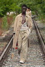 エトロ 2022年春夏メンズコレクション - 夢と現実が交錯する地へ、喜びに満ちた旅｜写真28