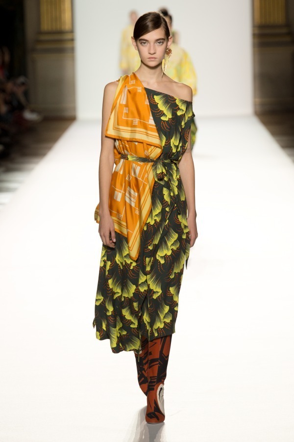 ドリス ヴァン ノッテン(DRIES VAN NOTEN) 2018年春夏ウィメンズ