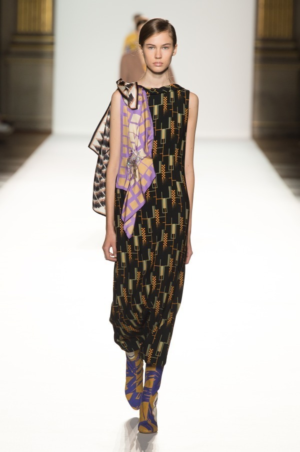 ドリス ヴァン ノッテン(DRIES VAN NOTEN) 2018年春夏ウィメンズ ドリス ヴァン ノッテン(DRIES VAN NOTEN) 2018年春夏ウィメンズ
