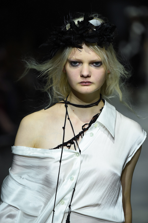 アン ドゥムルメステール(ANN DEMEULEMEESTER) 2018年春夏ウィメンズコレクション  - 写真22