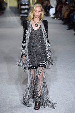 バルマン 2018年春夏コレクション - 程よい抜け感はグラマラスなムードを引き立てる｜写真20