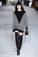 バルマン 2018年春夏コレクション - 程よい抜け感はグラマラスなムードを引き立てる｜写真23