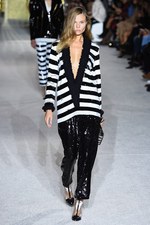 バルマン 2018年春夏コレクション - 程よい抜け感はグラマラスなムードを引き立てる｜写真24