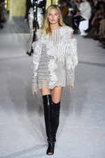 バルマン 2018年春夏コレクション - 程よい抜け感はグラマラスなムードを引き立てる｜写真40