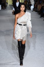 バルマン 2018年春夏コレクション - 程よい抜け感はグラマラスなムードを引き立てる｜写真43