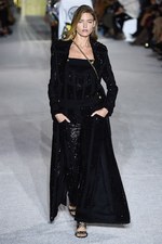 バルマン 2018年春夏コレクション - 程よい抜け感はグラマラスなムードを引き立てる｜写真58