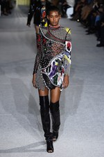 バルマン 2018年春夏コレクション - 程よい抜け感はグラマラスなムードを引き立てる｜写真60