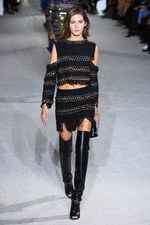 バルマン 2018年春夏コレクション - 程よい抜け感はグラマラスなムードを引き立てる｜写真74