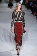 バルマン 2018年春夏コレクション - 程よい抜け感はグラマラスなムードを引き立てる｜写真83