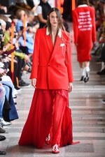 イーチ × アザー 2018年春夏コレクション - 無秩序な集合体は不気味さをはらむパラダイス｜写真2