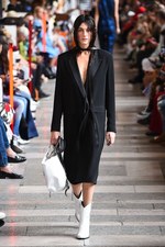 イーチ × アザー 2018年春夏コレクション - 無秩序な集合体は不気味さをはらむパラダイス｜写真13