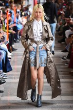 イーチ × アザー 2018年春夏コレクション - 無秩序な集合体は不気味さをはらむパラダイス｜写真21