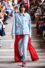 イーチ × アザー 2018年春夏コレクション - 無秩序な集合体は不気味さをはらむパラダイス｜写真25