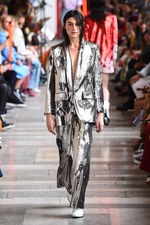 イーチ × アザー 2018年春夏コレクション - 無秩序な集合体は不気味さをはらむパラダイス｜写真29