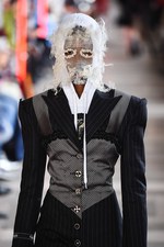 イーチ × アザー 2018年春夏コレクション - 無秩序な集合体は不気味さをはらむパラダイス｜写真35