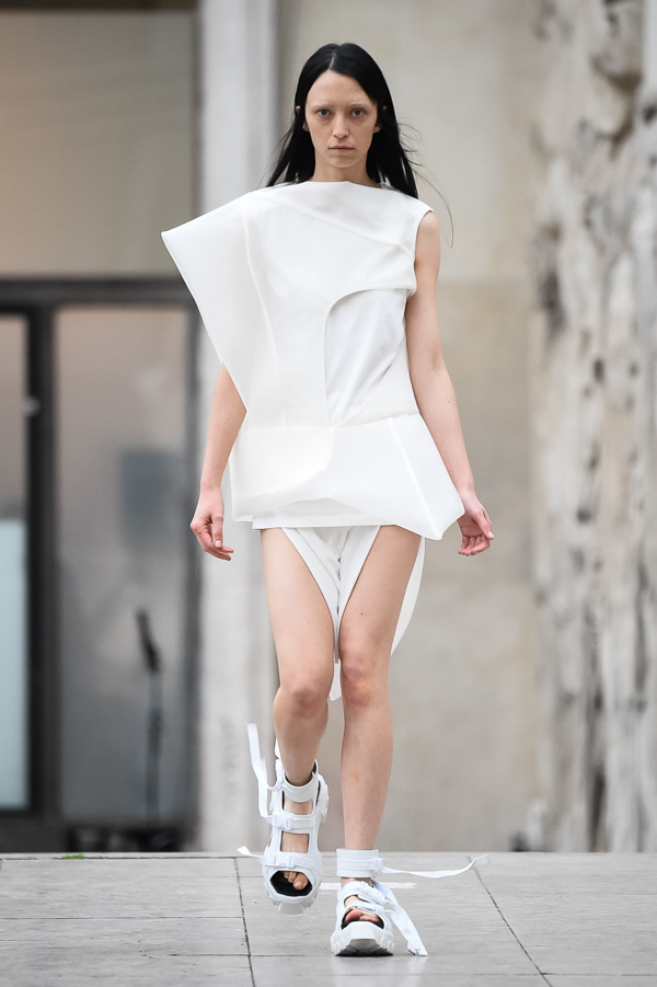 リック・オウエンス(Rick Owens) 2018年春夏ウィメンズコレクション  - 写真3